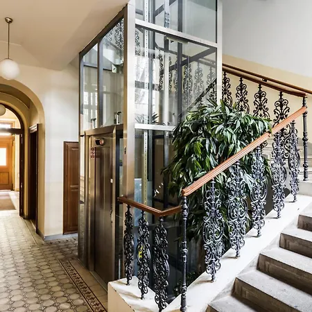 Apartament Large аpartment In The Center Of Prague. Praga